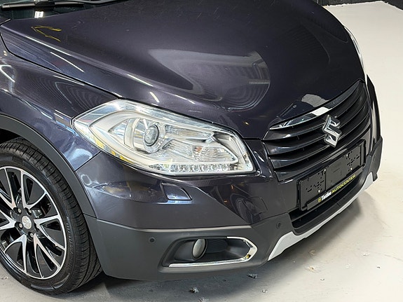 Suzuki SX4 S-Cross 2 of 28