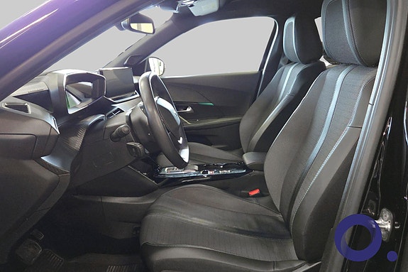 Peugeot e-2008 13 of 27