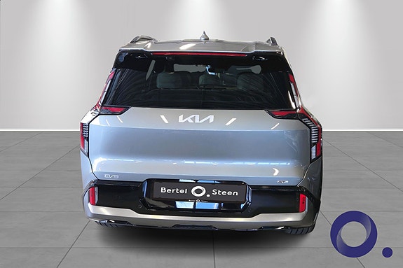 Kia EV9 4 of 30