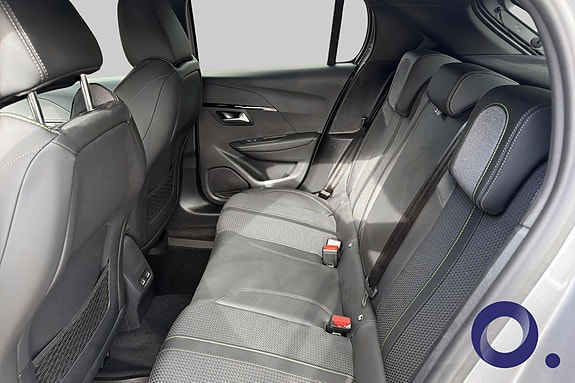 Peugeot e-208 10 of 29