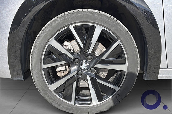 Peugeot e-208 29 of 29