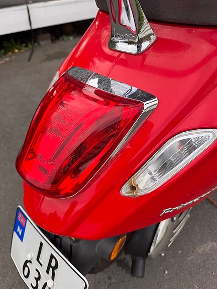 Vespa Primavera 50 15 of 19