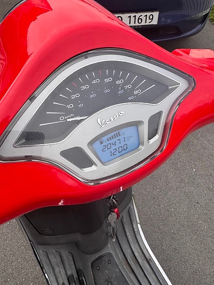 Vespa Primavera 50 9 of 19
