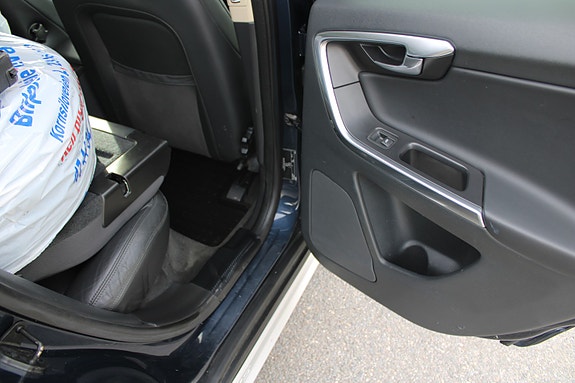 Volvo XC60 18 of 30