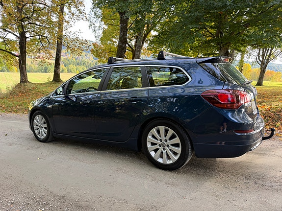 Opel Astra 8 of 24