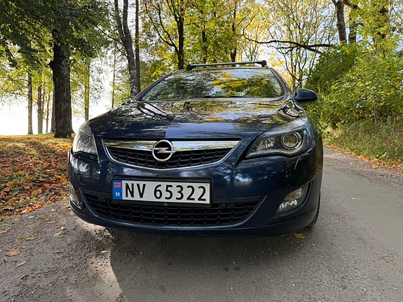 Opel Astra 2 of 24