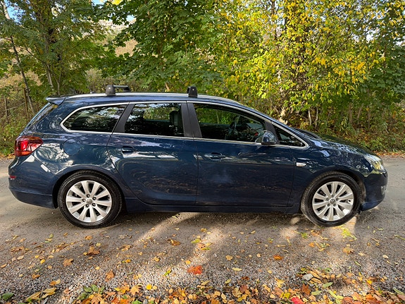 Opel Astra 4 of 24