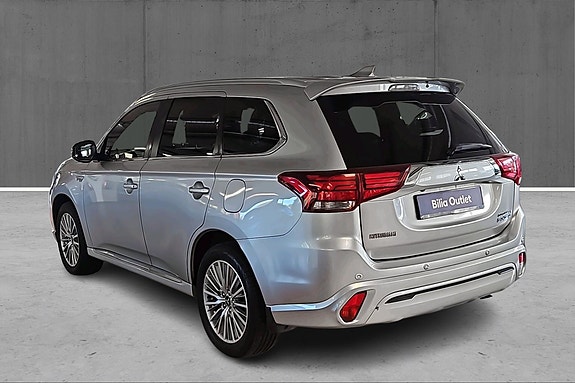 Mitsubishi Outlander 7 of 19