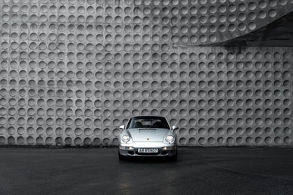 Porsche 911 13 of 30