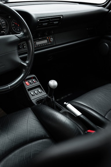 Porsche 911 18 of 30