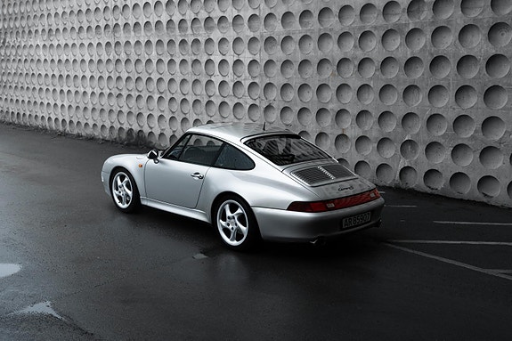 Porsche 911 2 of 30