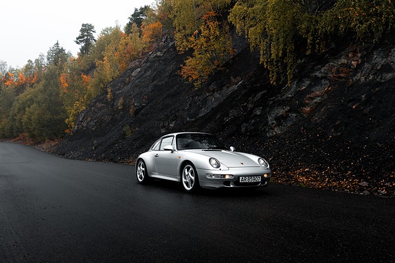 Porsche 911 19 of 30