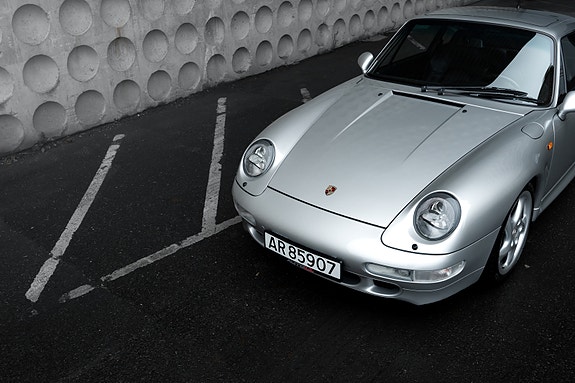 Porsche 911 8 of 30
