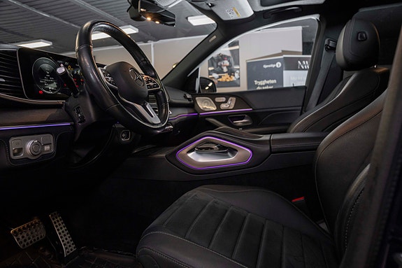Mercedes-Benz GLE350 de 28 of 30
