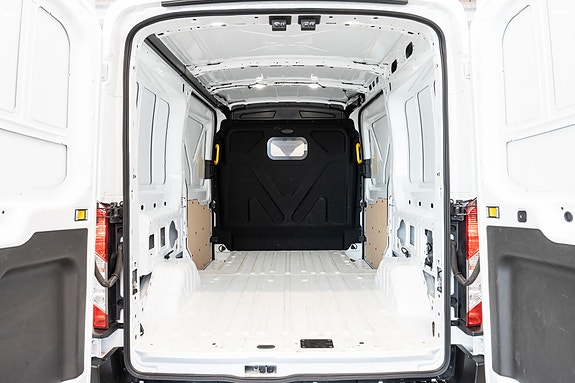 Ford Transit 25 of 25