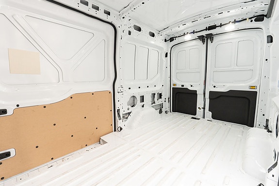 Ford Transit 22 of 25