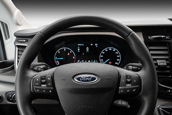 Ford Transit 10 of 25