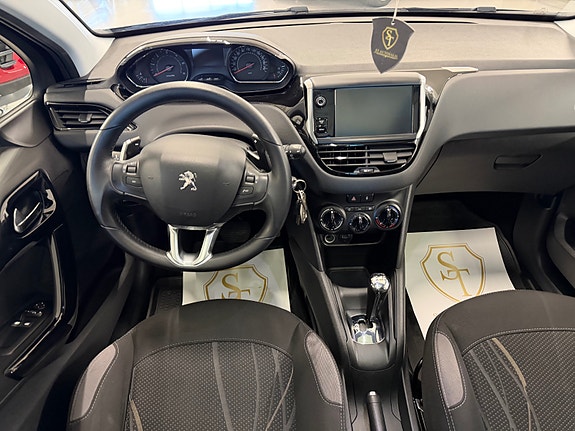 Peugeot 208 17 of 30