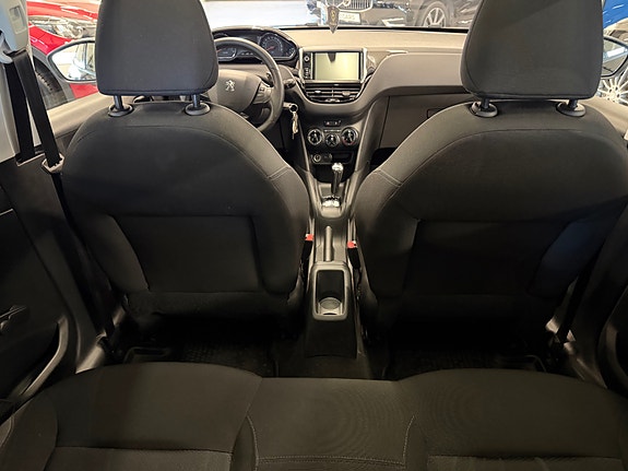 Peugeot 208 15 of 30