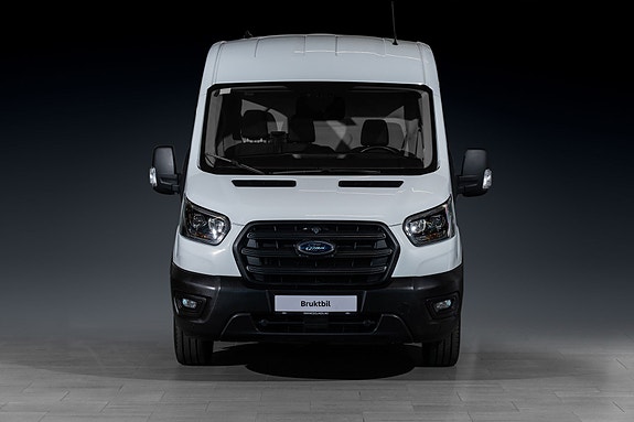 Ford Transit 8 of 25