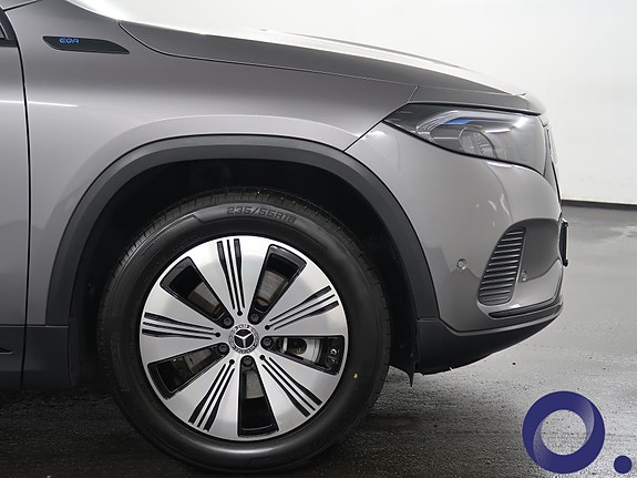 Mercedes-Benz EQA300 2 of 29