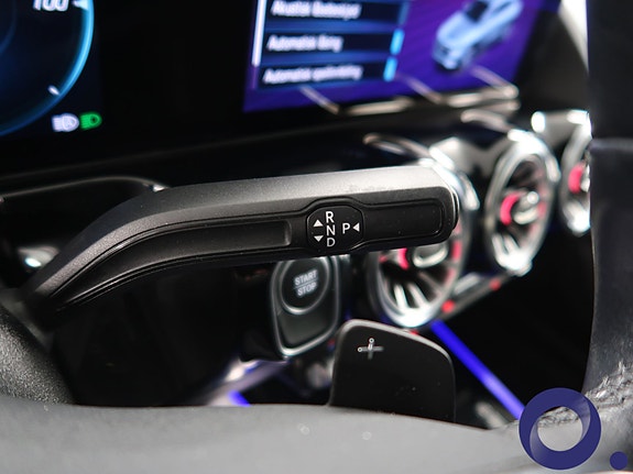 Mercedes-Benz EQA300 15 of 29