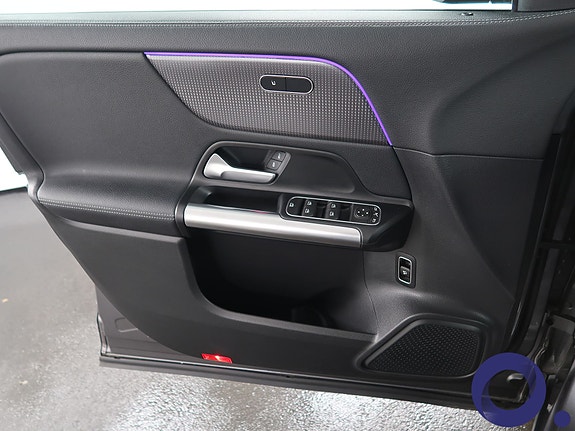 Mercedes-Benz EQA300 20 of 29