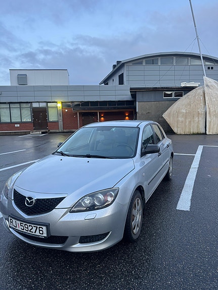 Mazda 3 3 of 5