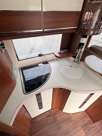 Carthago Chic E-Line 58 XL 13 of 17