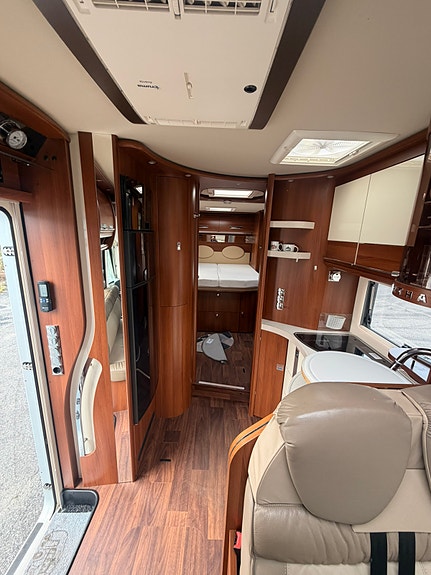 Carthago Chic E-Line 58 XL 7 of 17