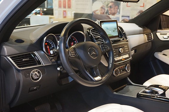 Mercedes-Benz GLE350 d 27 of 30