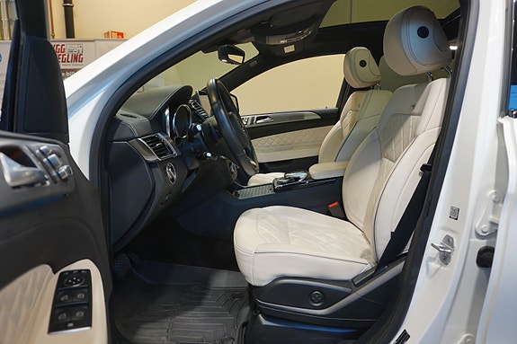 Mercedes-Benz GLE350 d 28 of 30