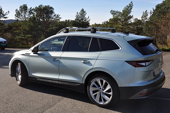 Skoda Enyaq 4 of 17