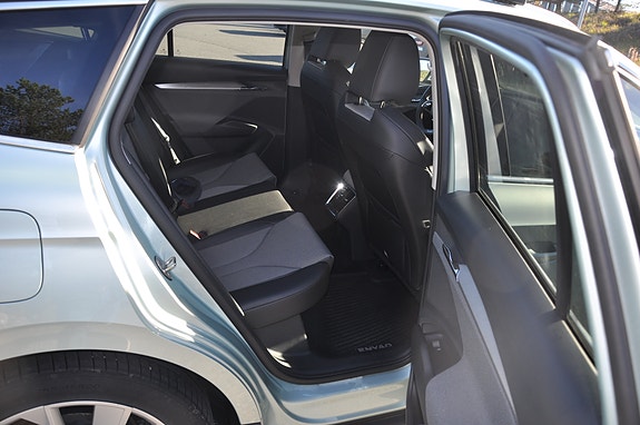 Skoda Enyaq 11 of 17