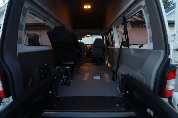 Volkswagen Transporter 7 of 12