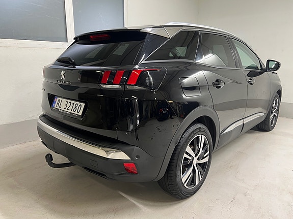 Peugeot 3008 4 of 28