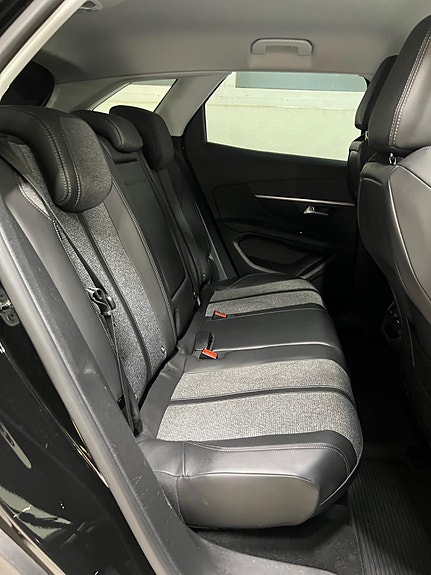 Peugeot 3008 25 of 28