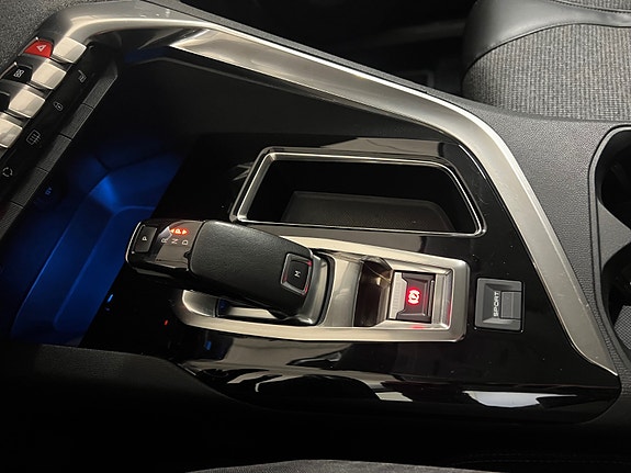 Peugeot 3008 21 of 28