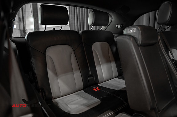 Audi Q7 20 of 30