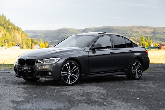 BMW 320i 7 of 26
