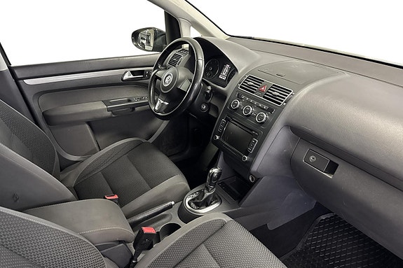 Volkswagen Touran 12 of 25