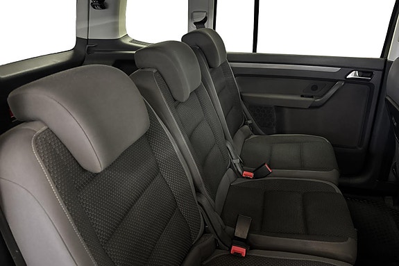 Volkswagen Touran 13 of 25
