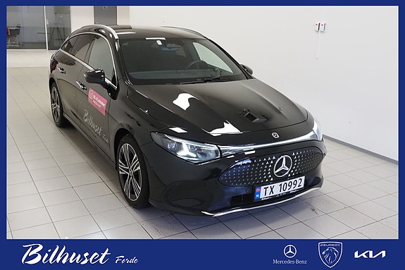 Mercedes-Benz CLA350 4 of 21