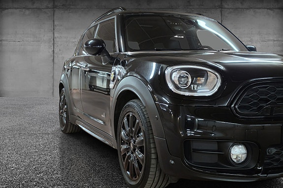 MINI Countryman Cooper SE 2 of 30