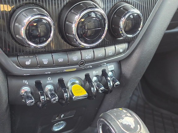 MINI Countryman Cooper SE 26 of 30