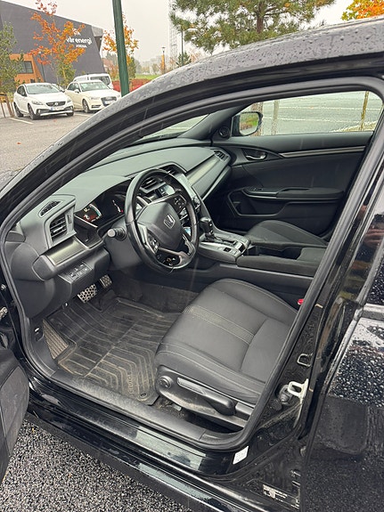 Honda Civic 7 of 15