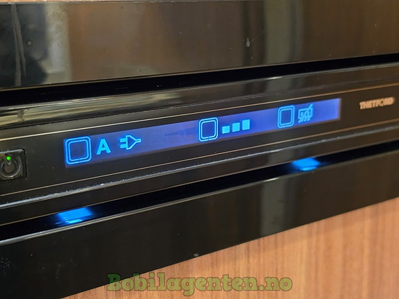 Carado T447 / Lav km / Enkle senger / Senkeseng / Stor garasje / Stort anlegg!  +++ 26 of 30