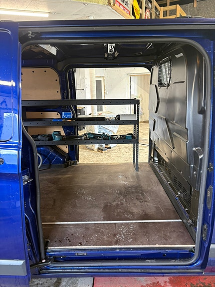 Ford Transit Custom 17 of 20