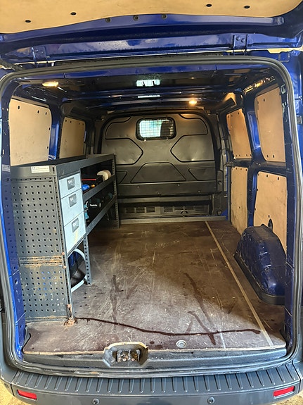 Ford Transit Custom 16 of 20
