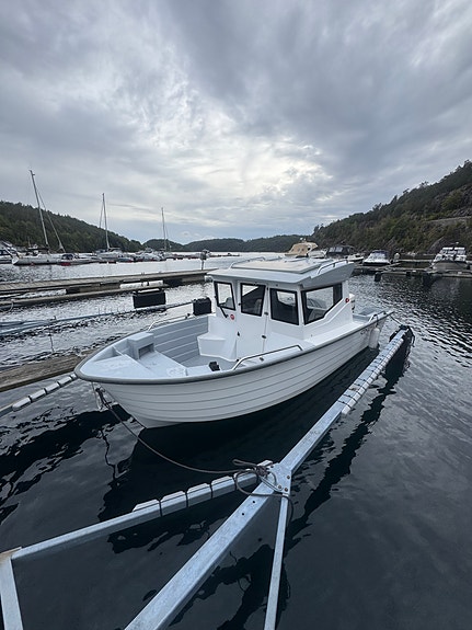 Meget fin arbeidsbåt/hummerfiske båt selges 4 of 15